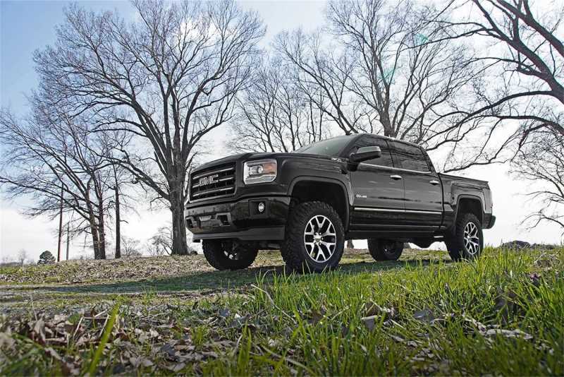 Suspension Lift Kit w/Shocks 22675