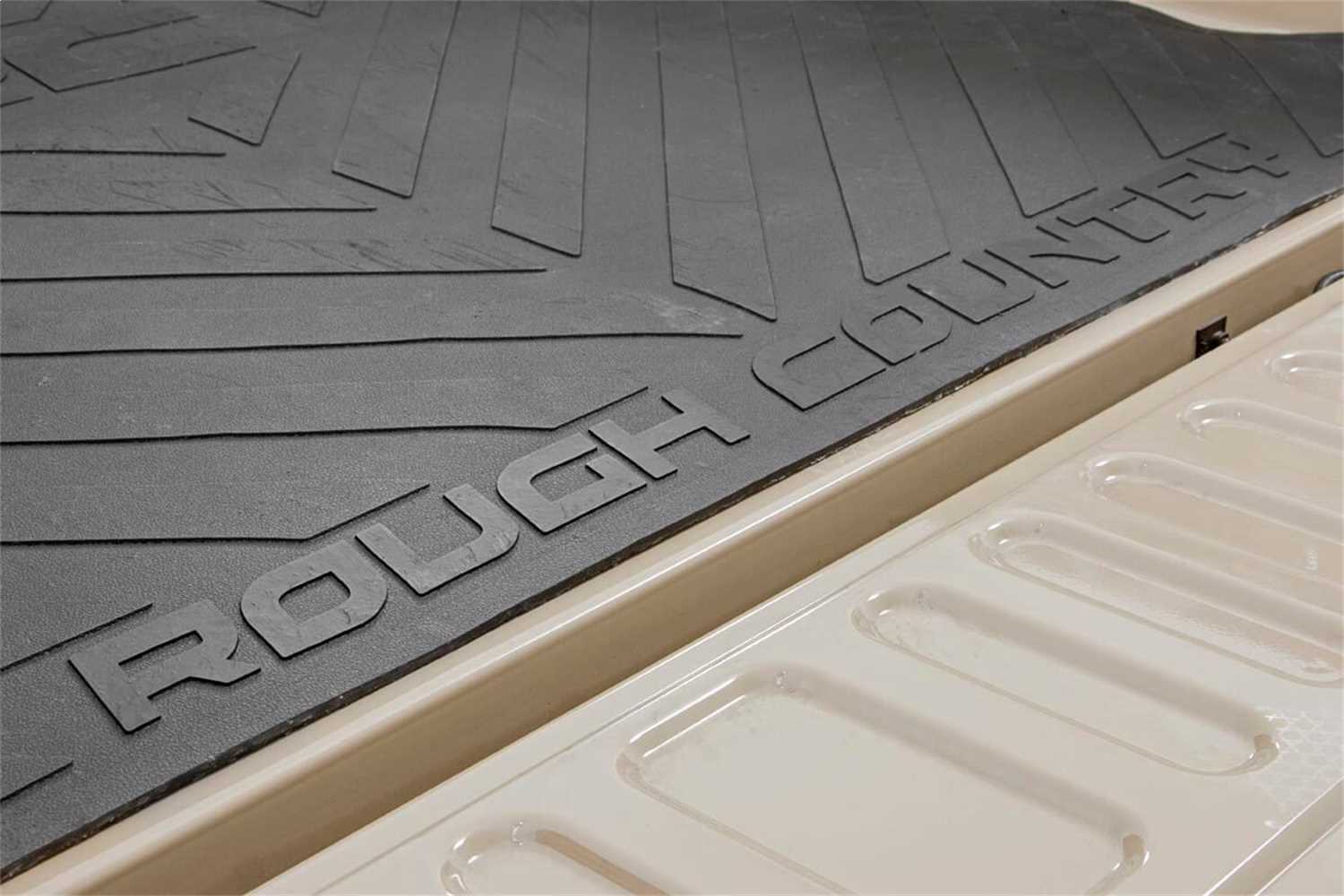 Rcm618 Rough Country Contoured Rubber Bed Mat Truck Accessory