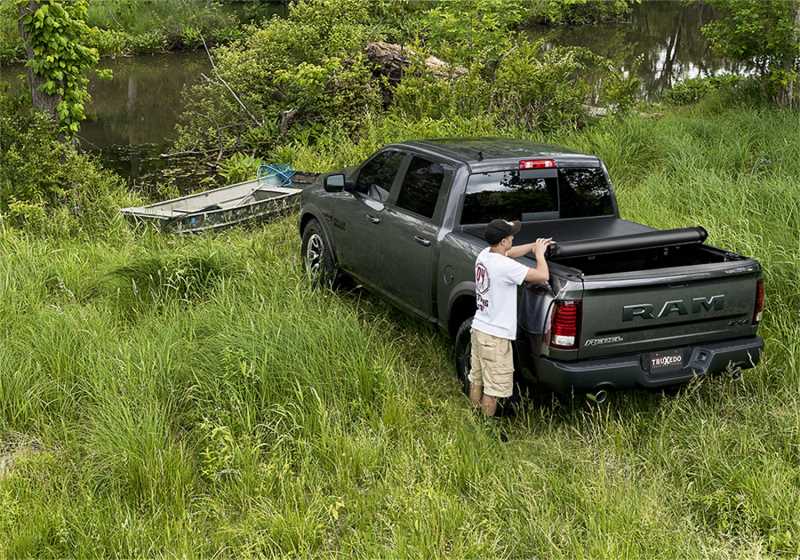 Truxedo Truxedo Deuce Tonneau Cover 773301 Auto Outfitters Noblesville