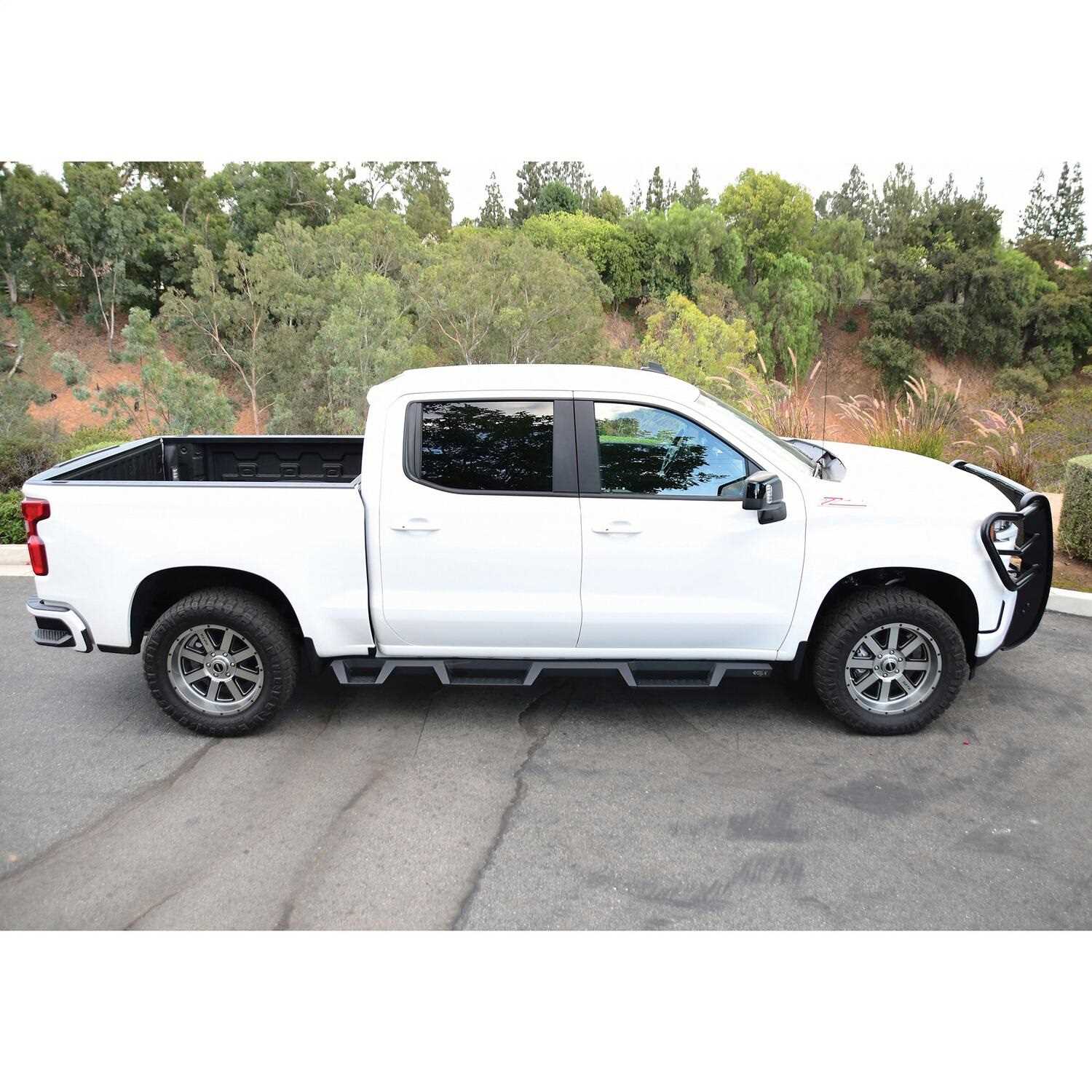 56-534685 Westin HDX Drop Wheel to Wheel Nerf Step Bars